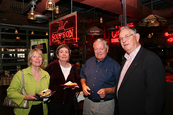 SurpriseParty_065